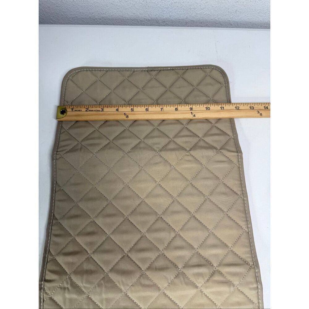 Beaba Changing Mat Tan Quilted - Picture 4 of 7